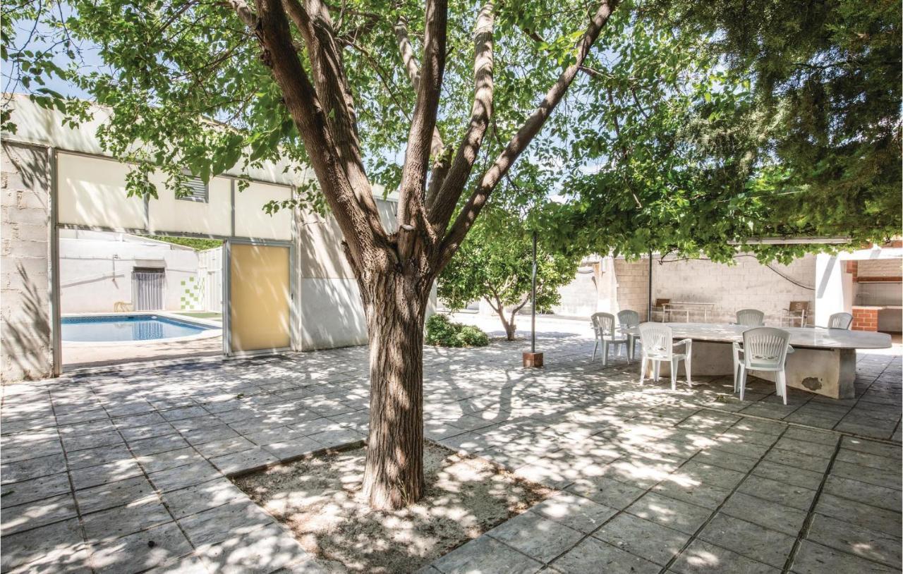 Awesome Home In Caravaca With Kitchen Caravaca De La Cruz Exterior foto